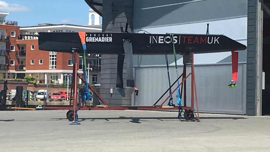 America’s Cup: Erstes Test-Boot oder aufwändige Nebelkerze?
