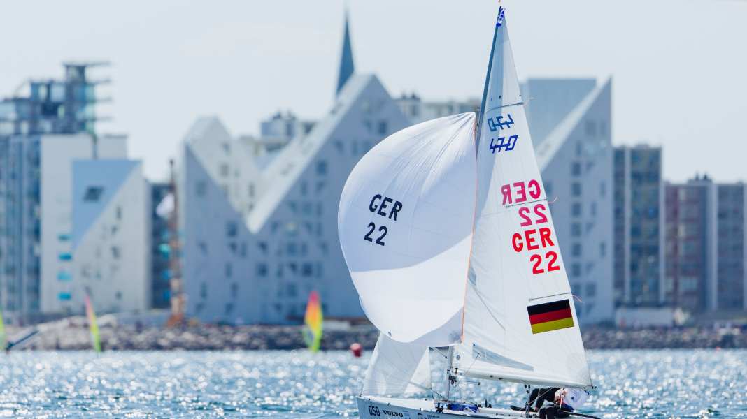 Segel-Weltmeisterschaft: Aarhus prüft die WM-Flotte zum Auftakt mit flauen Winden