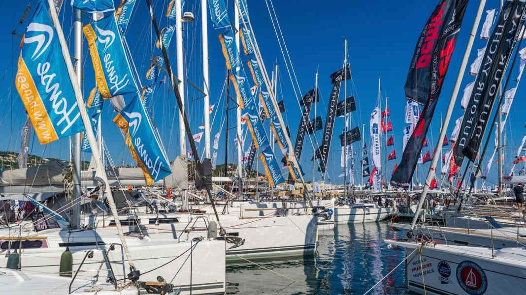 Yachting Festival Cannes: Bavaria espone solo catamarani al salone nautico di Cannes