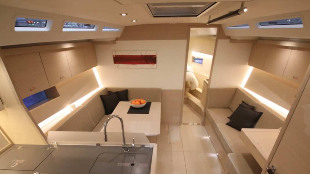 boot Düsseldorf 2019 : Première V : Solaris 44 - une beauté excitante