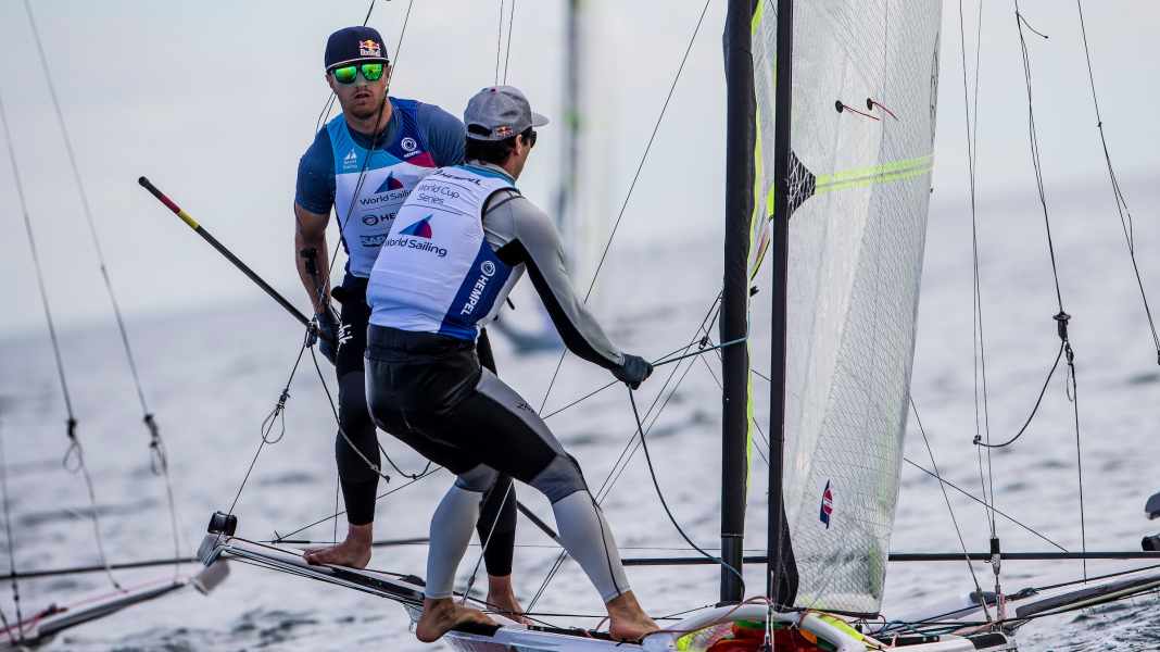 Segeln olympisch: Miami-Weltcup: 49er lassen es krachen, Kohlhoff rammt Riff