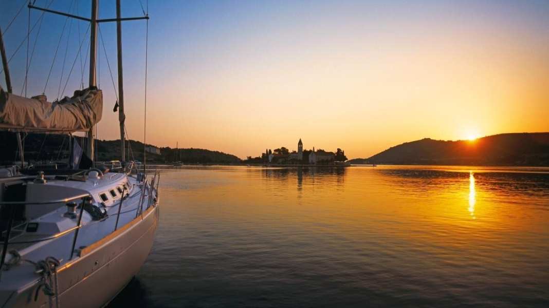 Moorings: Changing area to the Mediterranean: tips and costs