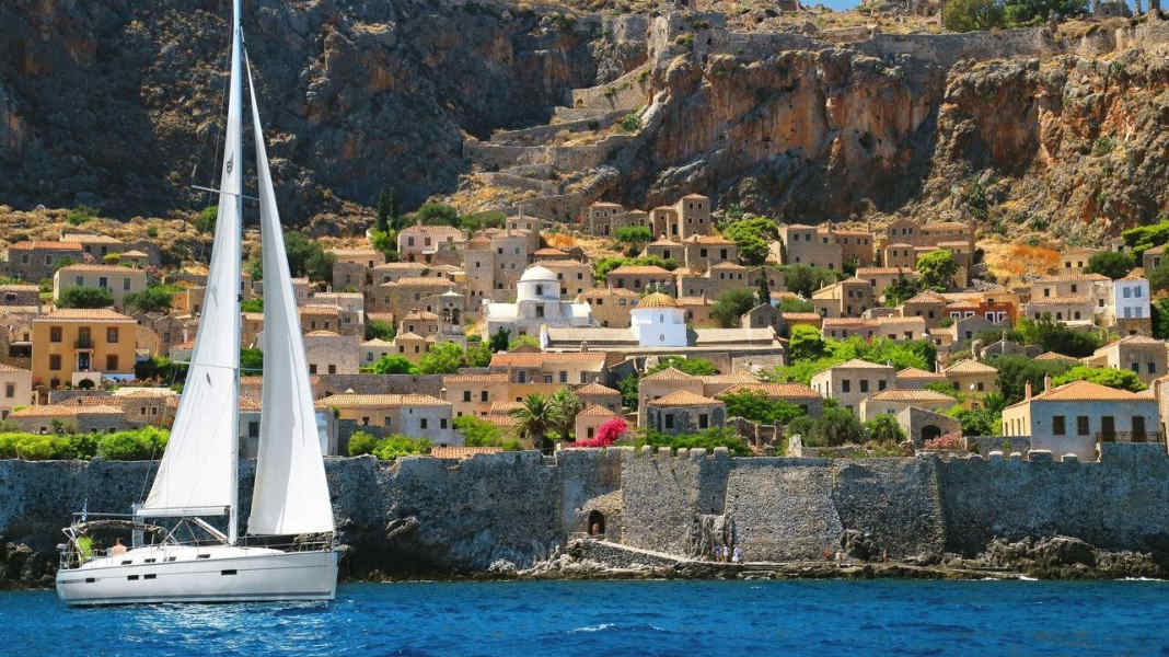 Revier-Info: Yachtcharter Griechenland: Saronischer und Argolischer Golf