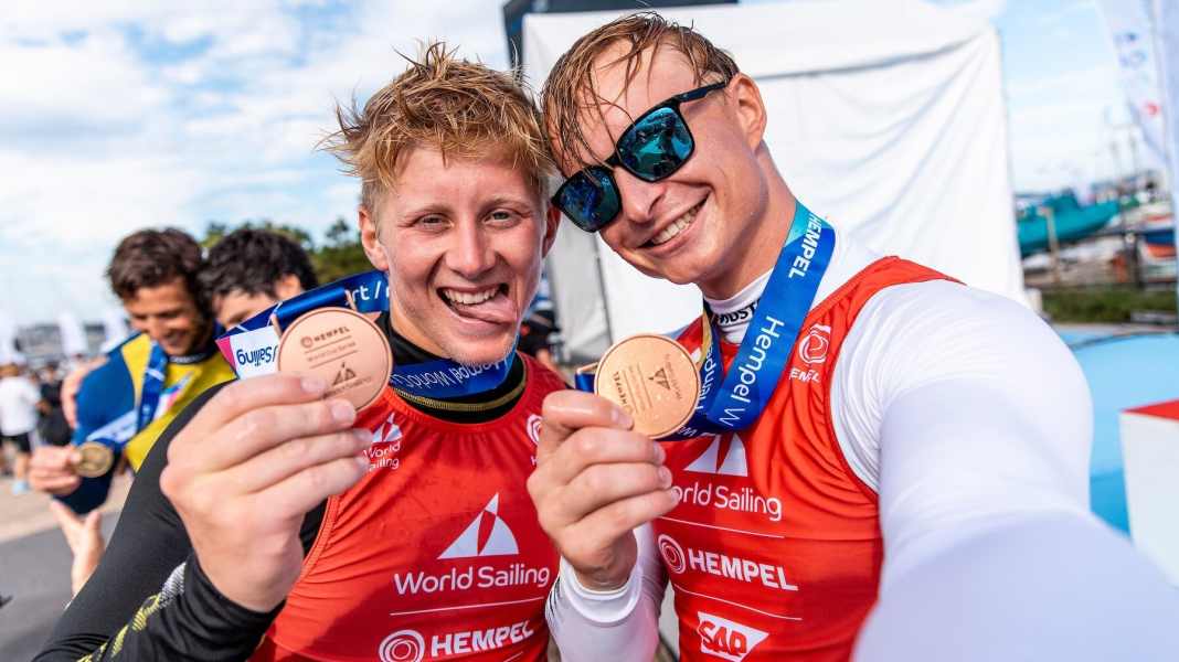 Olympic sailing: skiff sailors impress with World Cup bronze in the Olympic area