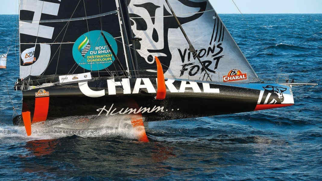 Regatta: Vendée Globe: "Charal" rammt UFO und muss umdrehen!