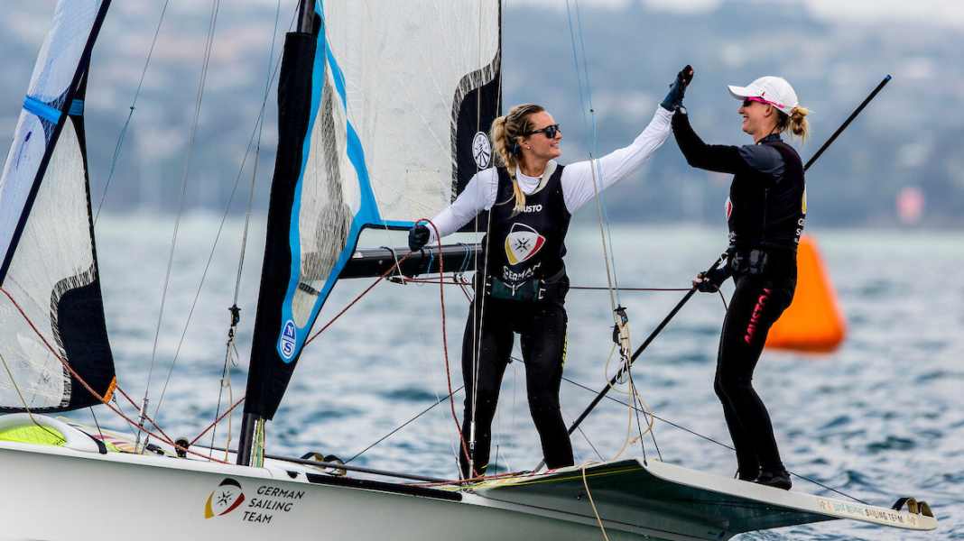 Olympic sailing: "Of course it's good for the head!"