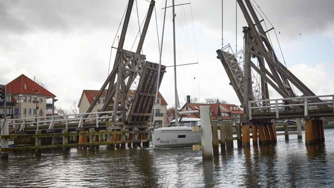 YACHT test: in viaggio con il nuovo deck saloon di Moody