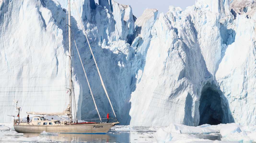 The special boat: aluminium yacht for the ice