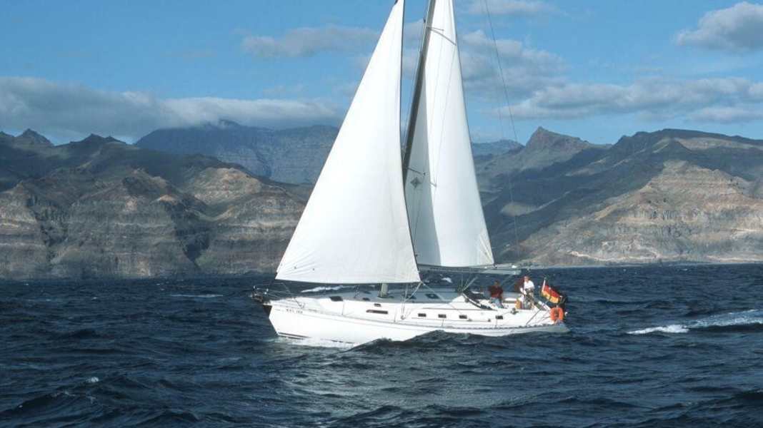 Charter: Verso le Isole Canarie solo con test corona negativo