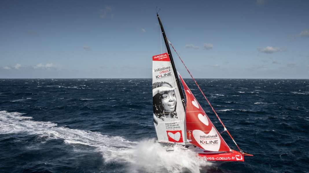 Vendée Globe: "Initiatives-Cœur" rams UFO and turns northwards