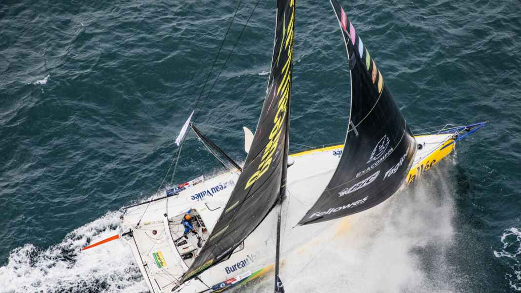 Vendée Globe: Vendée Globe: Louis Burton in attack mode