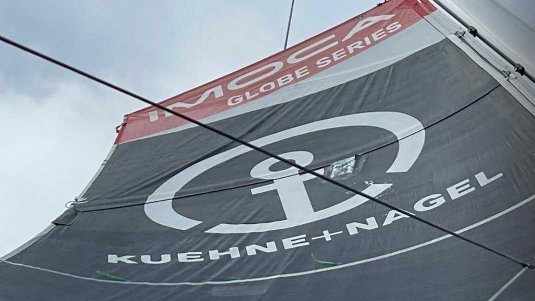 Regatta: Vendée Globe: Mainsail in danger, night shift for Herrmann