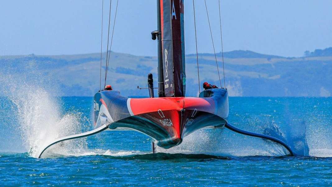 Christmas Race: America's Cup: Die Kraken-Foiler fliegen – Live-Spektakel