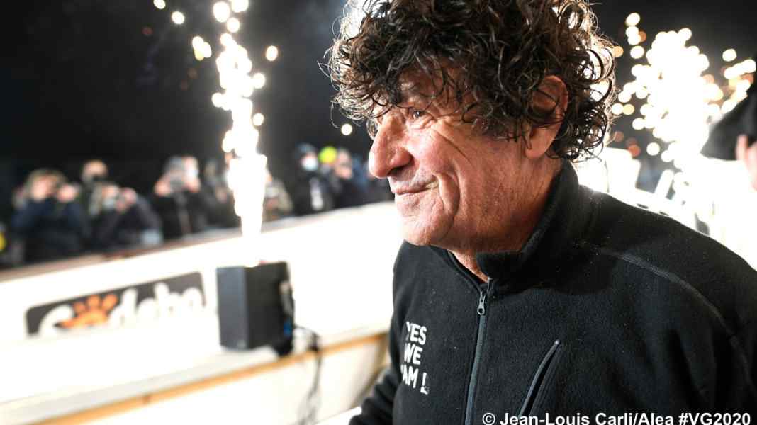 Vendée Globe : le skipper de "Yes We Cam !", Le Cam, quatrième : "Ça me fait ricaner".