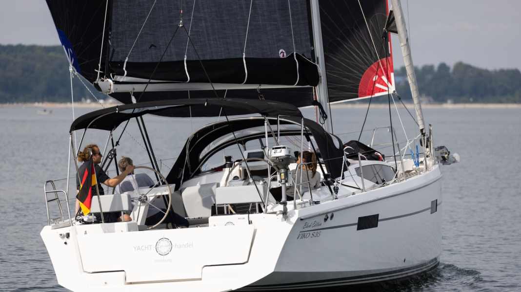 Prova dello yacht: Viko S 35 Black Edition
