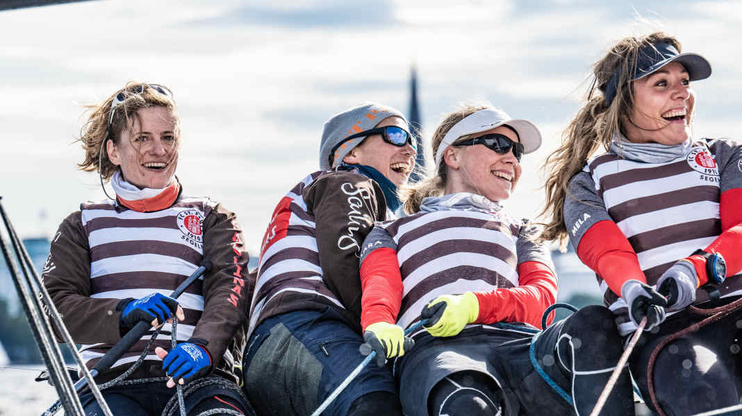Finale de la plus grande régate féminine du monde à Hambourg : 230 femmes célèbrent leur plaisir de l'Alster lors de la Helga Cup