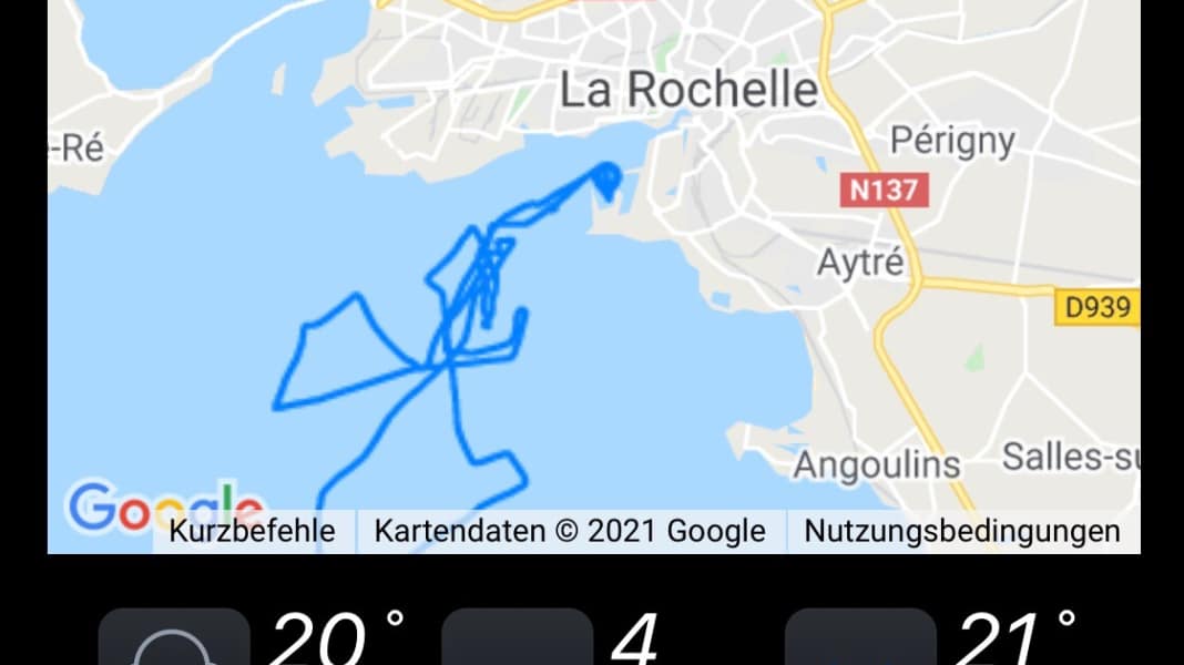 Smart electronics: GPS tracker as a cruising companion