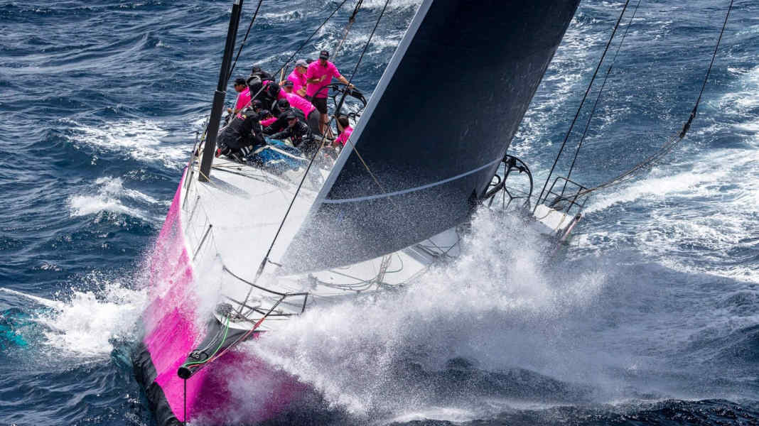 76a Rolex Sydney Hobart Race: "Amore e Guerra" guida la classifica in tempo compensato nella regata frazionale