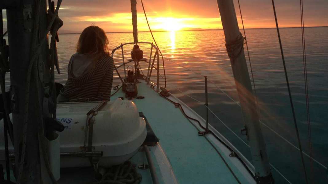 La voile en eau bleue : Liz Clark, navigatrice en solitaire : "Cela m'a rendue forte".