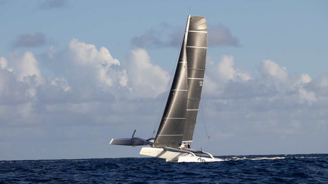 Record-breaking voyage in the 13th RORC Caribbean 600: revenge successful: MOD 70 "Argo" wins trimaran triathlon