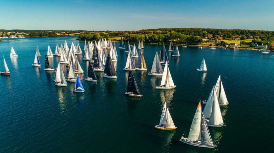 Full house for Silverrudder 2022! The solo test for the sailor's "bucket list"