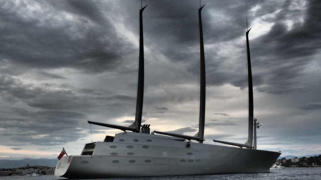 Superyachten: Ukraine-Krieg: Megayacht "A" an der Kette