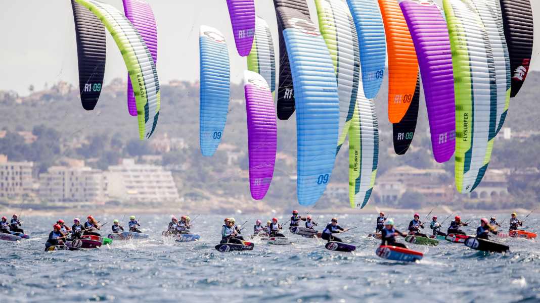 German Sailing Team in Saison-Auftakt vor Palma gestartet: Deutsche Asse stechen, neue Boards erweitern den Horizont