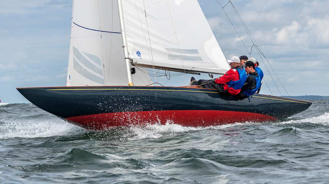 Campionati mondiali di aquiloni: L'aquilone reale naviga lontano da tutti