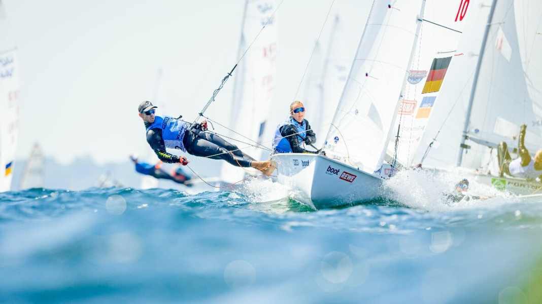 128e semaine de Kiel : les régatiers olympiques avant le week-end de la finale : Un duo Nord-Sud et deux couples mariés forts en 470 mixte