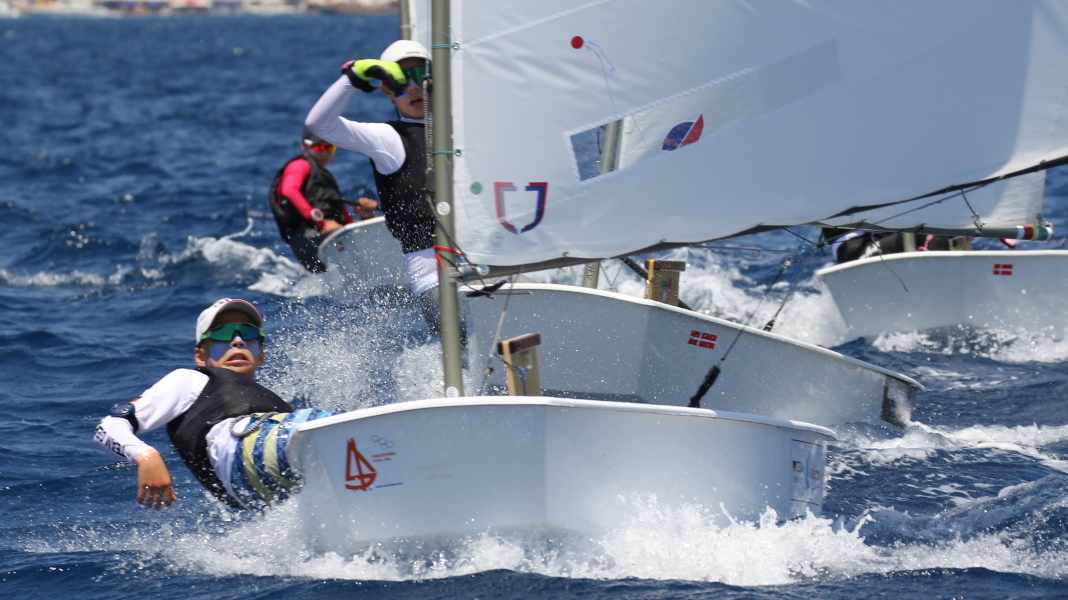 Opti-WM: Junge Segler kämpfen vor Bodrum um die Weltspitze