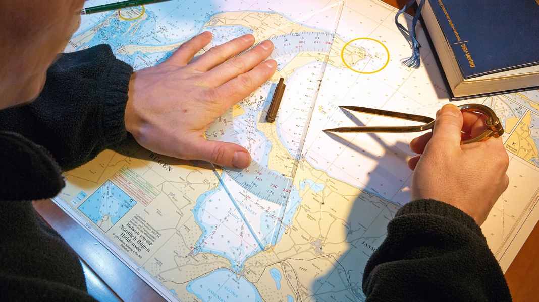 Navigazione: l'Ammiragliato britannico sospende la stampa delle carte nautiche