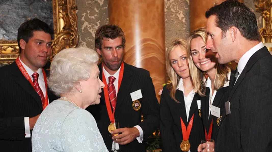 Queen Elizabeth II: England's sailors bid farewell