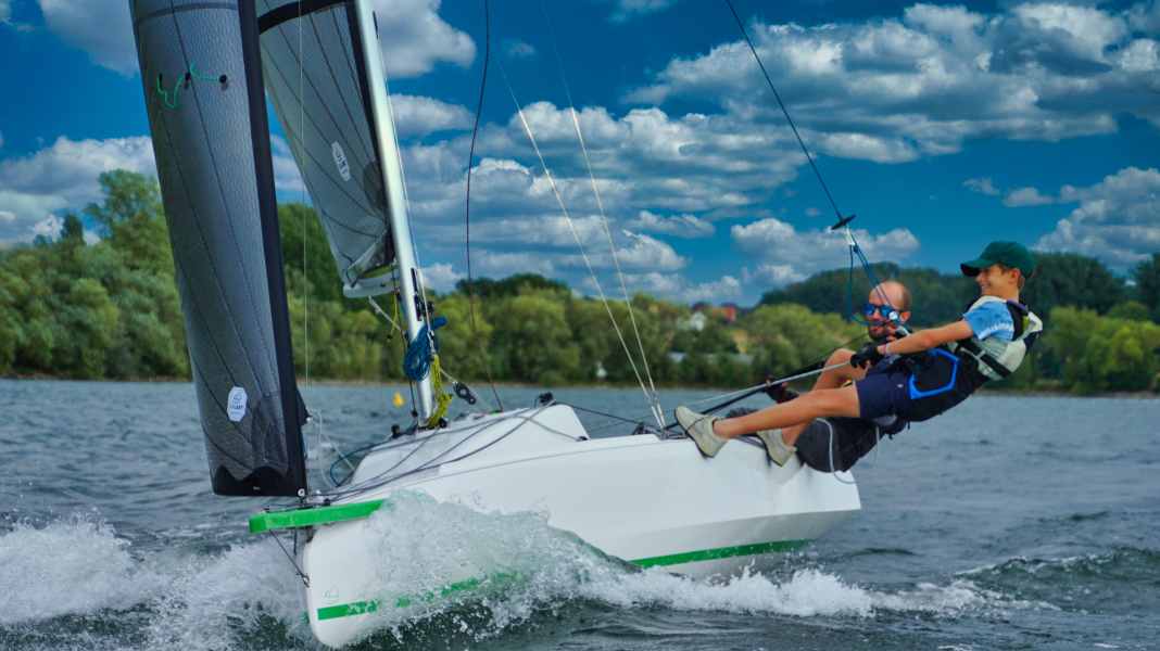 Halb Jolle, halb Kleinkreuzer: Sailart erweitert Portfolio mit der 17.5