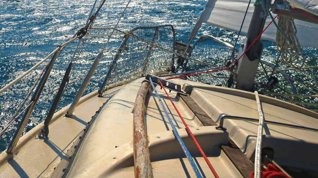 Reportage : Croisières en petit bateau - petit bateau sur une vaste mer