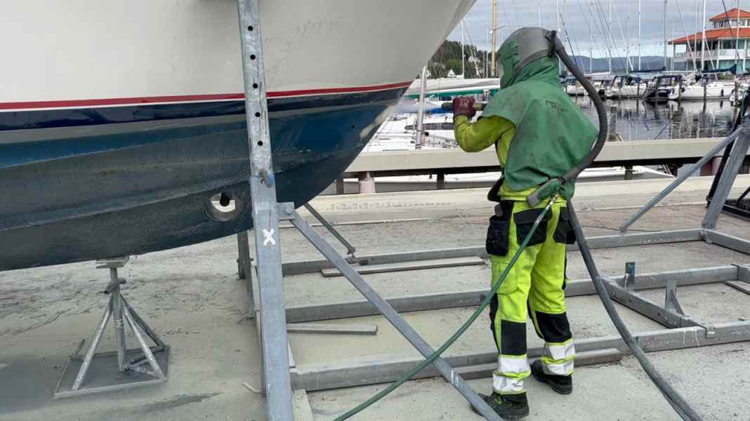 Navigare senza problemi con B-Free Explore