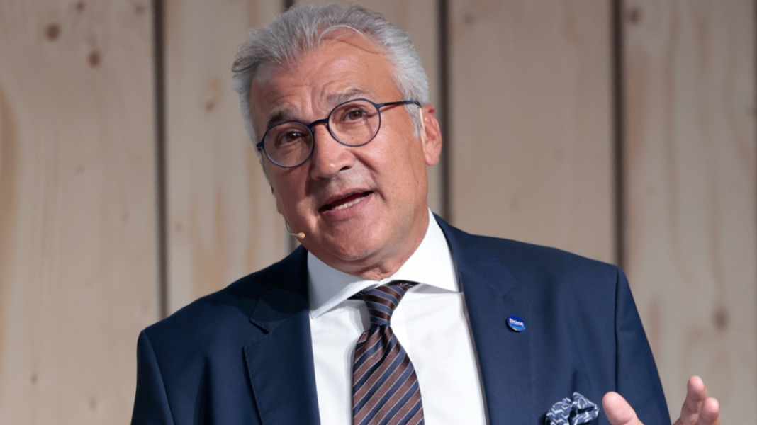 boot 2023: "Bringing together as many players as possible" - boot boss Michelidakis on the "blue innovation dock"