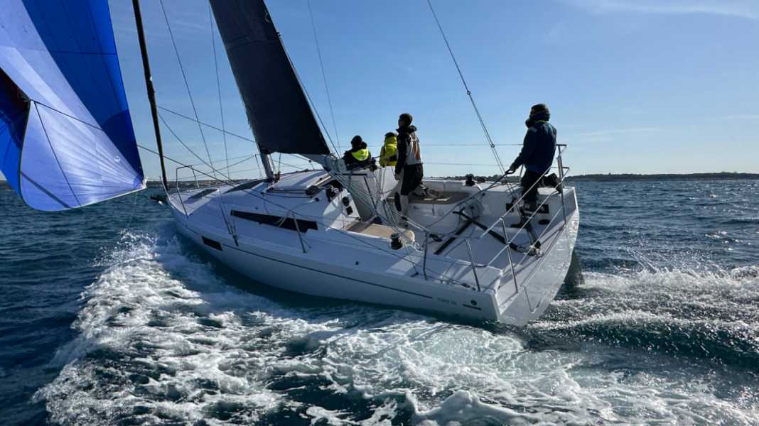 Beneteau First 30: The trade fair hit on the test bench