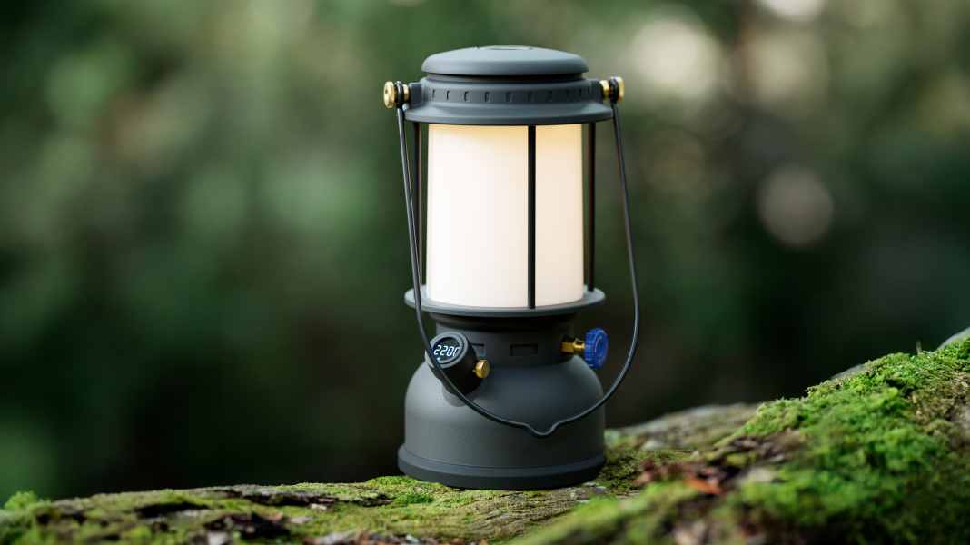 Illuminazione a bordo: lanterna LED di Petromax dal look classico