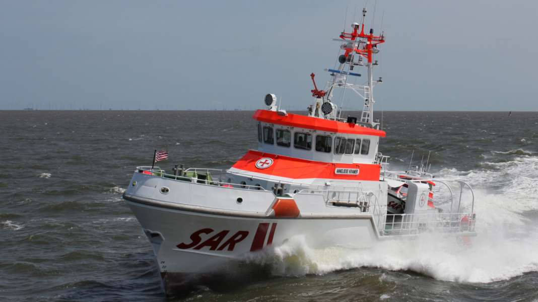 Deux noyades, une avec des conséquences : Les sauveteurs récupèrent les victimes de l'Ems et du Bodden
