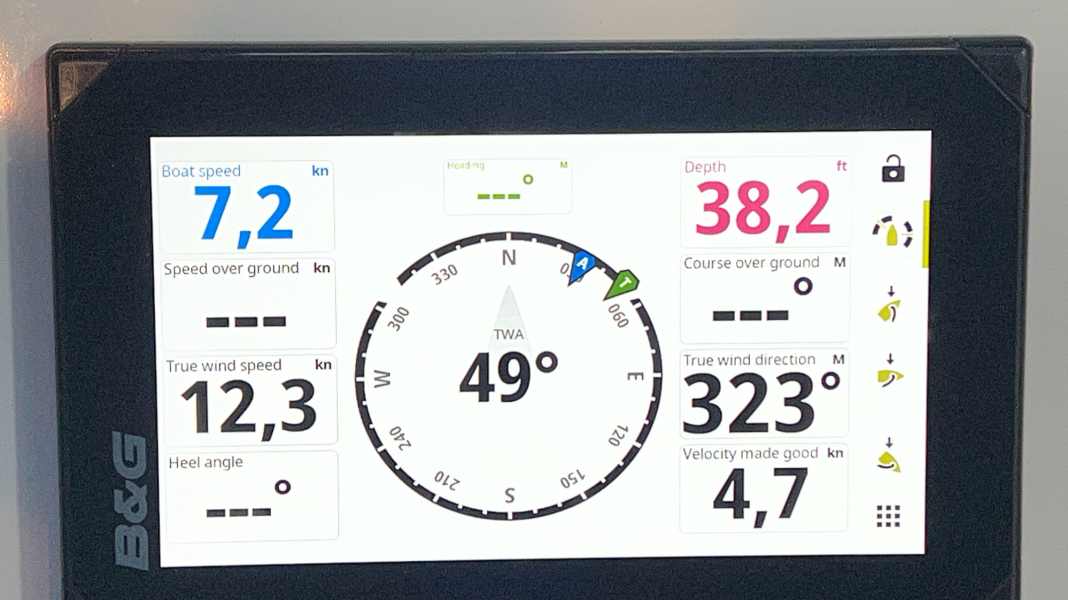 B&G Nemesis: Compact display for sailing data