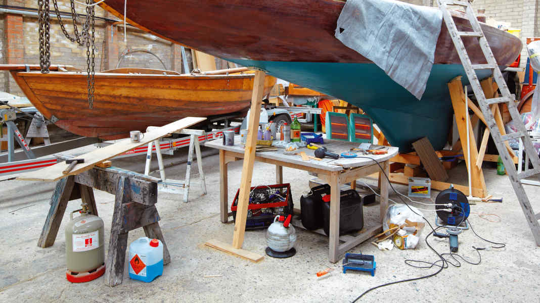 Start of the season: Out of winter storage! The YACHT editors are ready