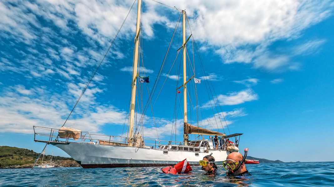 Des yachts de recherche : Des protecteurs du climat sous voiles