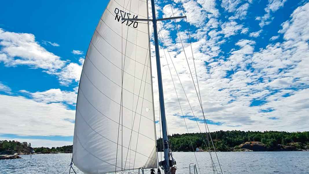 Kielwasser: Einar Husby über das Segeln mit halbem Rigg