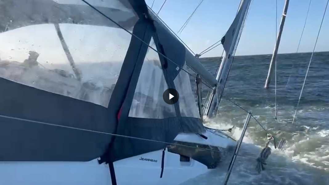 “Santiano”-Musiker: Jeanneau reagiert auf Untergang der Sun Odyssey 410 von Pete Sage +++ update +++