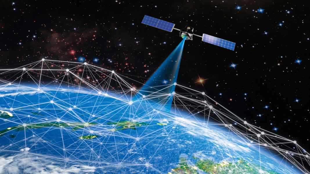 Iridium, Starlink, Inmarsat : la communication par satellite à bord - et les alternatives