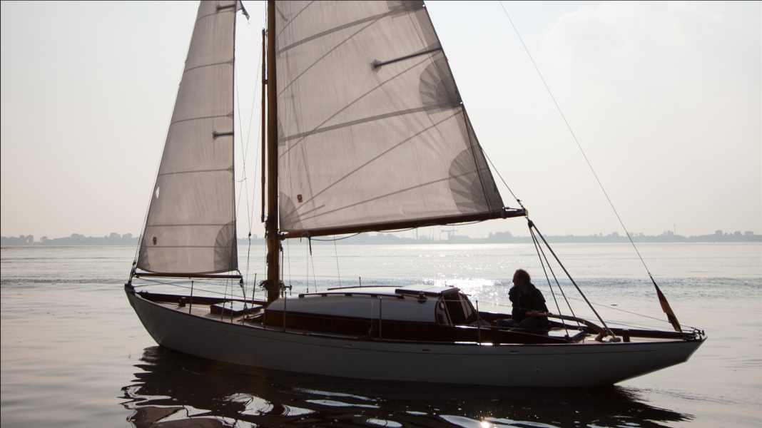 Culture: Single-handed sailing on the theatre stage