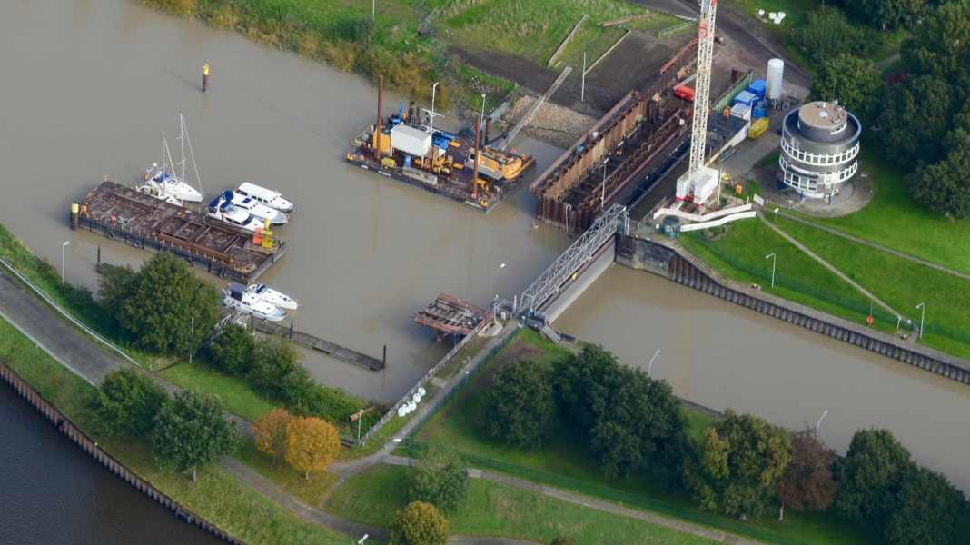 Ems : Papenburg - écluse maritime fermée pendant six jours en mai