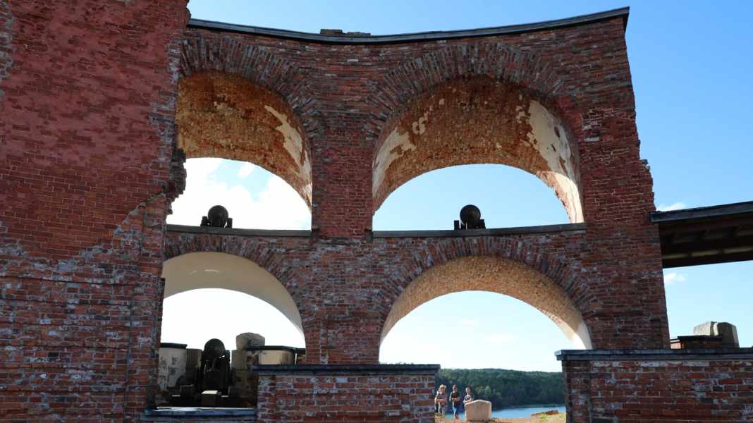 Les secrets de la mer Baltique : Bomarsund, dans l'archipel d'Åland – Là où le tsar de Russie a tout perdu au jeu