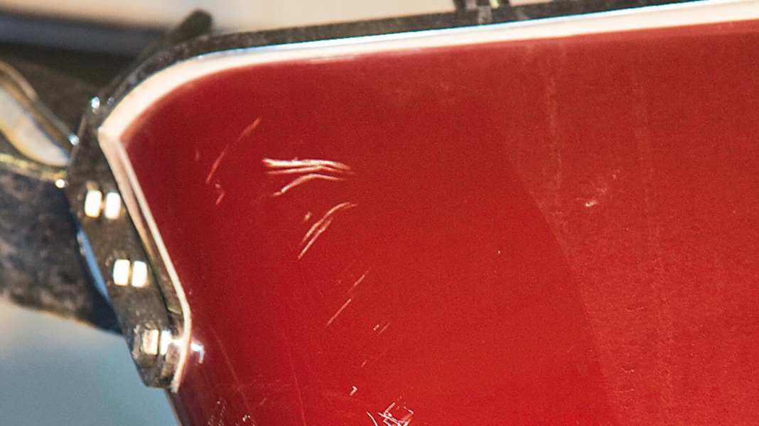 Réparation DIY : éliminer les petites et profondes rayures du gelcoat