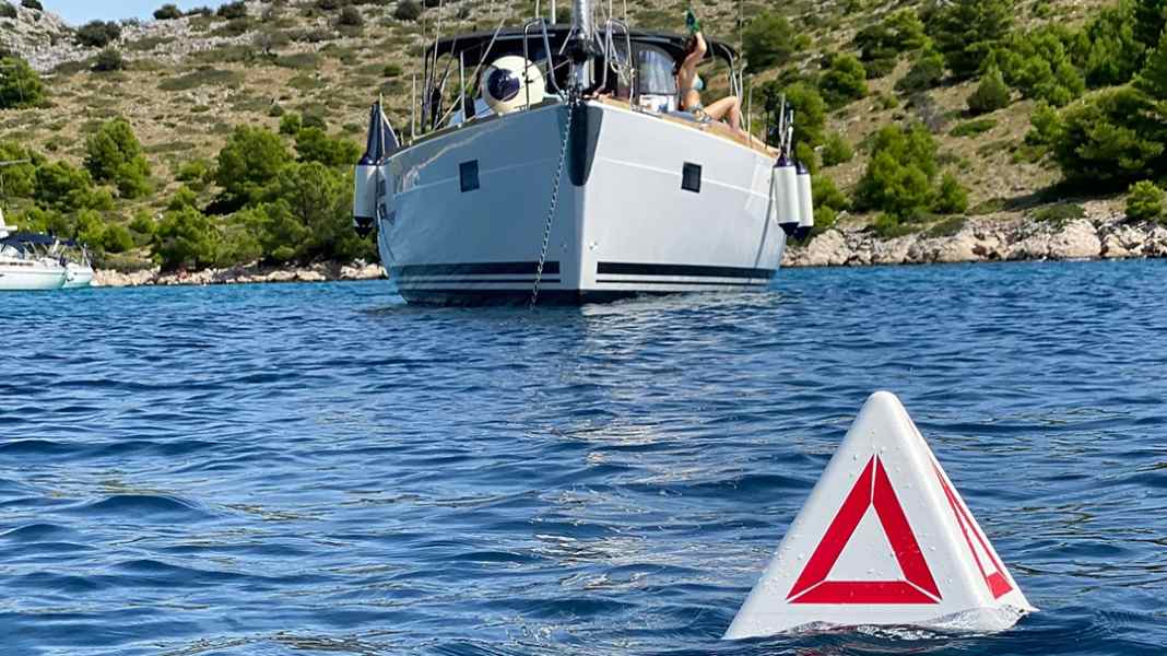 Ancoraggio: più tranquillità e sicurezza con la boa radio?